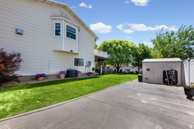 1593 W 1550 S, Woods Cross, UT 84087