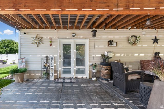 1593 W 1550 S, Woods Cross, UT 84087