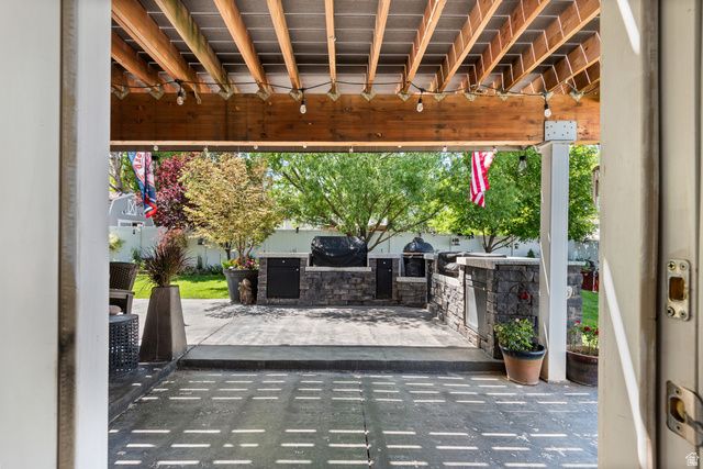 1593 W 1550 S, Woods Cross, UT 84087