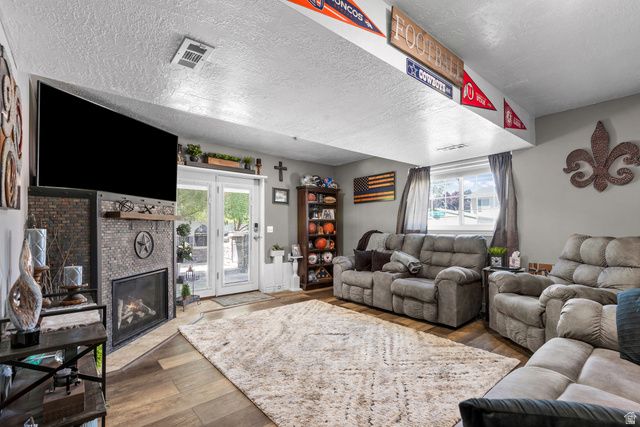 1593 W 1550 S, Woods Cross, UT 84087