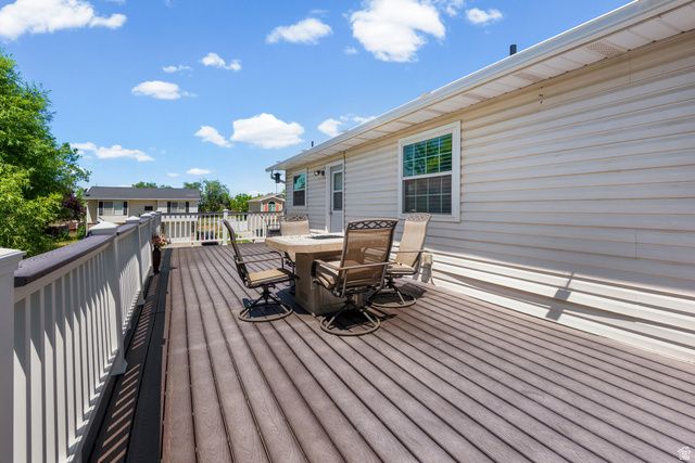 1593 W 1550 S, Woods Cross, UT 84087