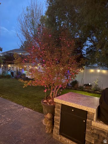 1593 W 1550 S, Woods Cross, UT 84087