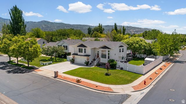 1593 W 1550 S, Woods Cross, UT 84087