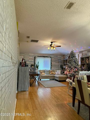 6881 MORSE OAKS Drive, Jacksonville, FL 32244