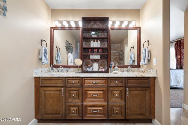 1627 E EARLL Drive, Phoenix, AZ 85016