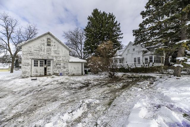 204 N Queen Street, Whitewater, WI 53190