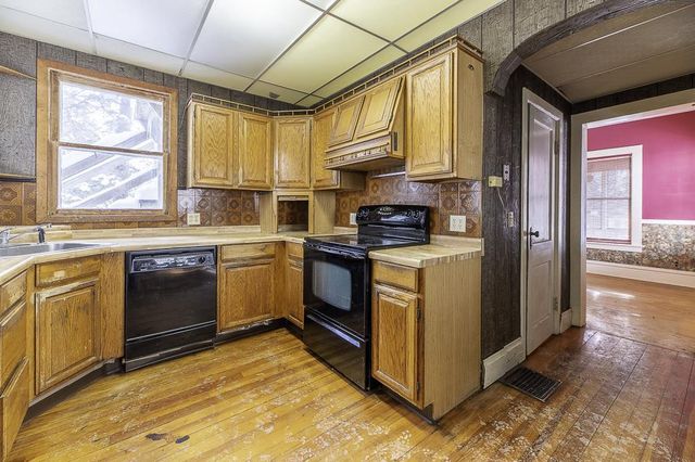 204 N Queen Street, Whitewater, WI 53190