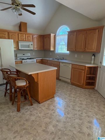 1090 PARK ROAD, Bessemer, AL 35023