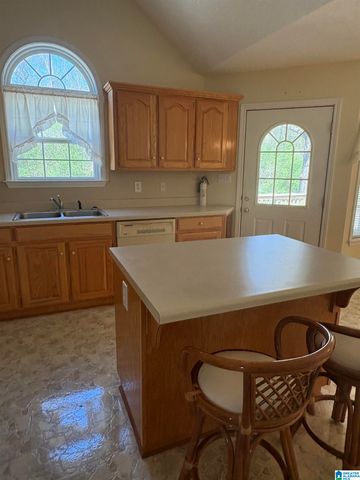 1090 PARK ROAD, Bessemer, AL 35023