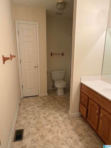 1090 PARK ROAD, Bessemer, AL 35023