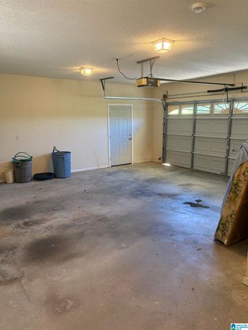 1090 PARK ROAD, Bessemer, AL 35023