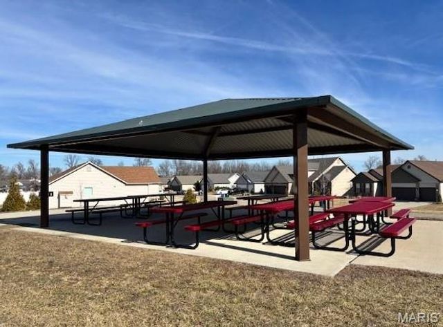 503 Spruce Hollow Ct, Wentzville, MO 63385