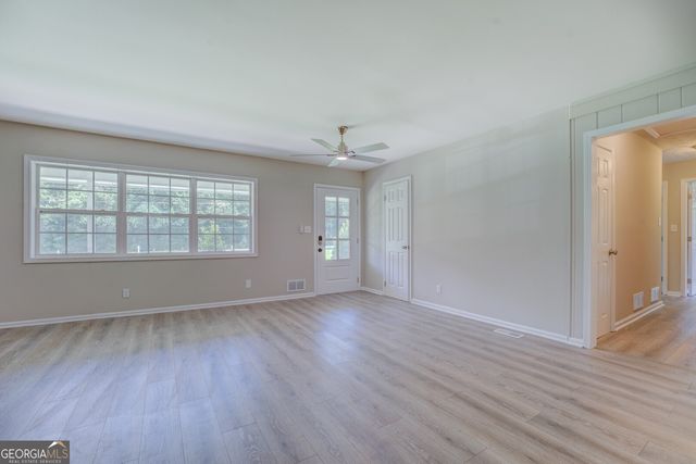 635 Jackson Lake Road, Mansfield, GA 30055