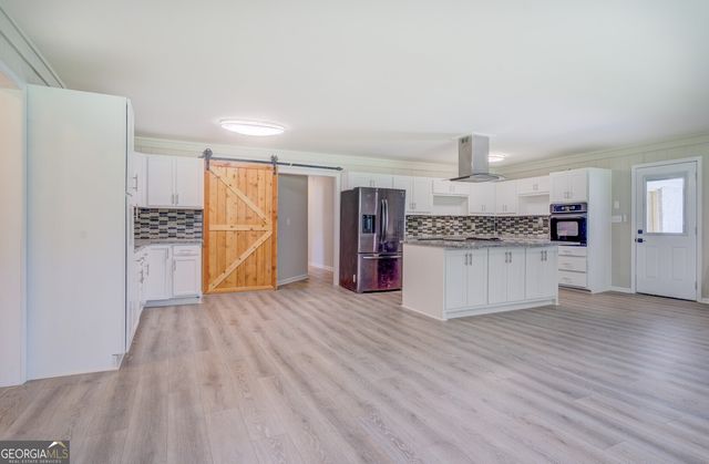 635 Jackson Lake Road, Mansfield, GA 30055