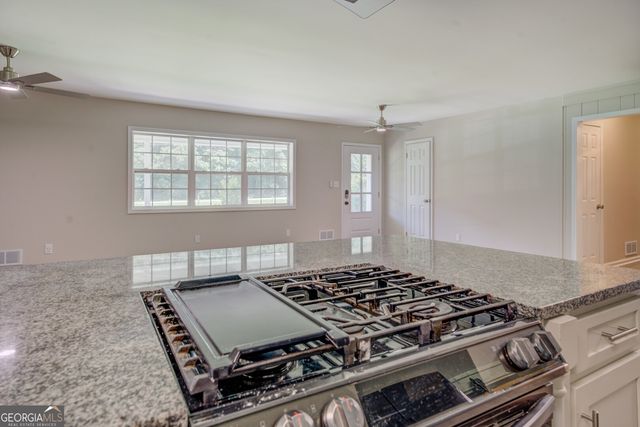 635 Jackson Lake Road, Mansfield, GA 30055