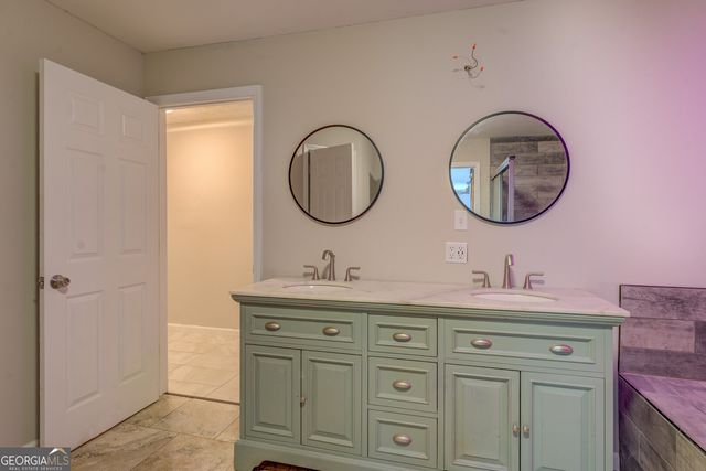 635 Jackson Lake Road, Mansfield, GA 30055