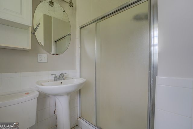 635 Jackson Lake Road, Mansfield, GA 30055