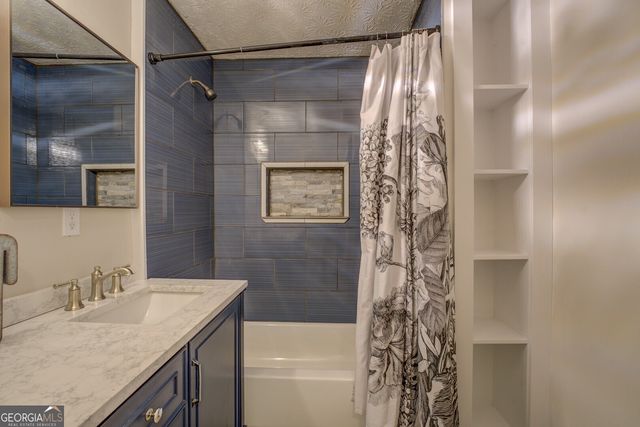 635 Jackson Lake Road, Mansfield, GA 30055