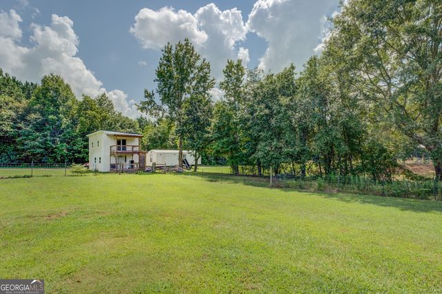 635 Jackson Lake Road, Mansfield, GA 30055