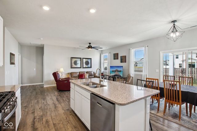 2600 Redding Drive, Whitestown, IN 46075