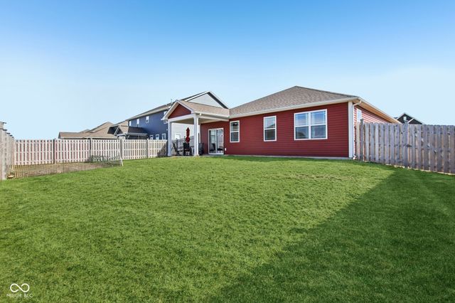 2600 Redding Drive, Whitestown, IN 46075