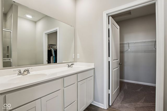 2600 Redding Drive, Whitestown, IN 46075