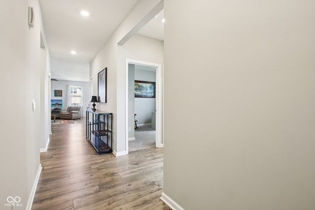 2600 Redding Drive, Whitestown, IN 46075