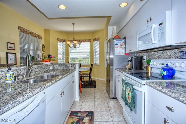 8066 Queen Palm LN 513, Fort Myers, FL 33966