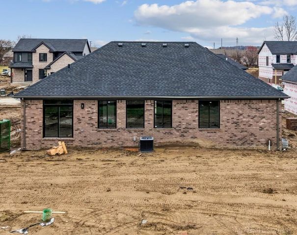 45550 Gable Drive, Macomb, MI 48044