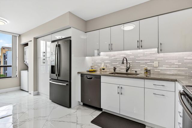 7186 Promenade Drive 701, Boca Raton, FL 33433