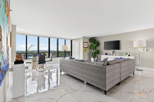 7186 Promenade Drive 701, Boca Raton, FL 33433