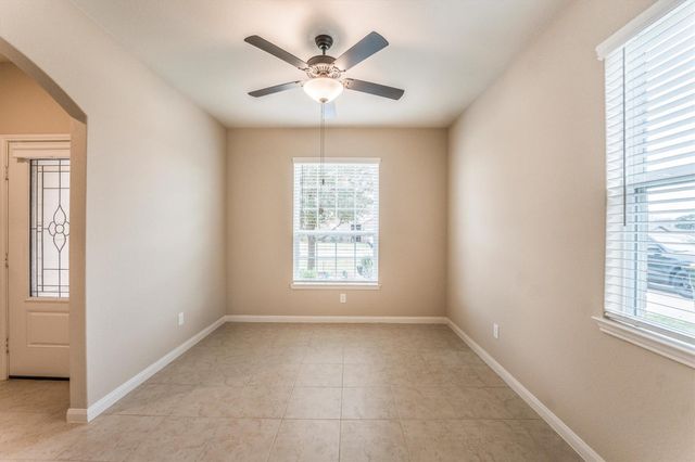 7615 Square Garden Lane, Conroe, TX 77304