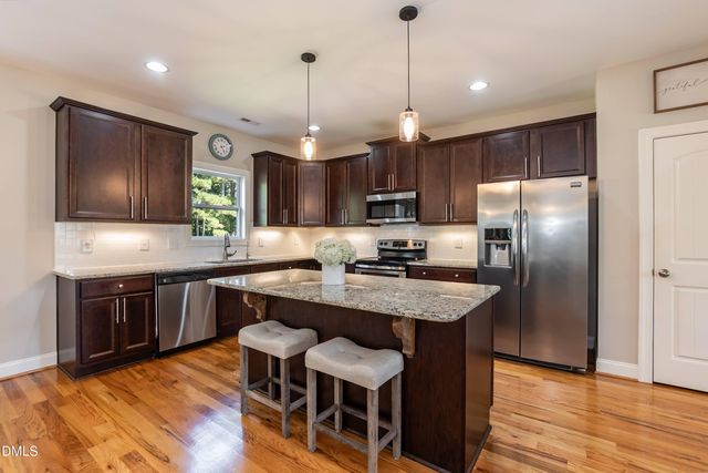 2924 Plantation Glen Drive, Zebulon, NC 27597