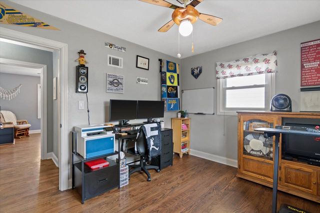 6500 N 91st STREET, Milwaukee, WI 53224