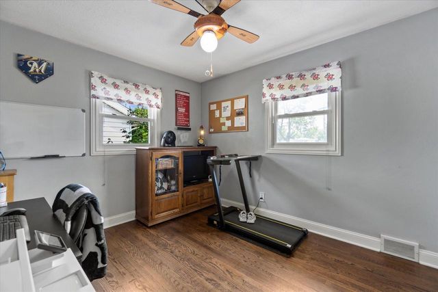 6500 N 91st STREET, Milwaukee, WI 53224
