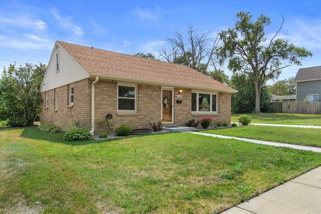 6500 N 91st STREET, Milwaukee, WI 53224