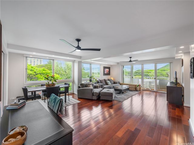 2937 Kalakaua Avenue 49, Honolulu, HI 96815