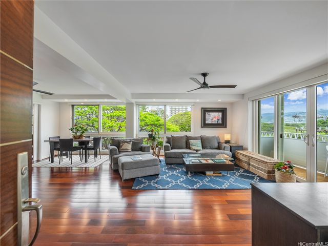 2937 Kalakaua Avenue 49, Honolulu, HI 96815