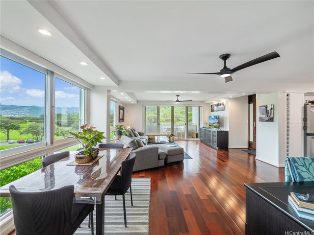2937 Kalakaua Avenue 49, Honolulu, HI 96815