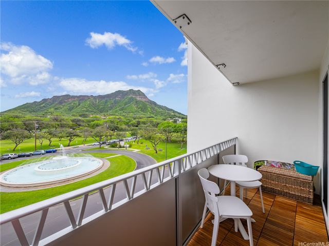 2937 Kalakaua Avenue 49, Honolulu, HI 96815