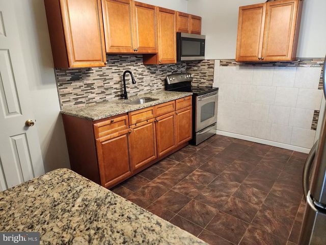217 W DUVAL ST, Philadelphia, PA 19144
