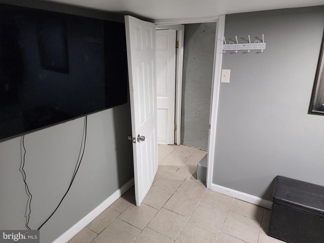 217 W DUVAL ST, Philadelphia, PA 19144