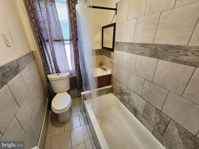 217 W DUVAL ST, Philadelphia, PA 19144