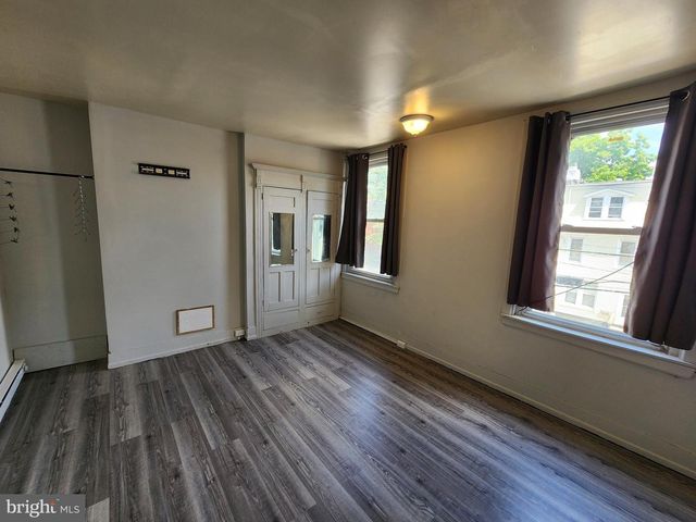 217 W DUVAL ST, Philadelphia, PA 19144