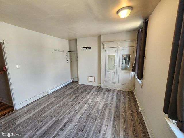 217 W DUVAL ST, Philadelphia, PA 19144