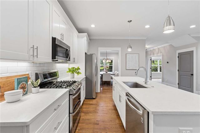 859 East Avenue, Scottdale, GA 30079