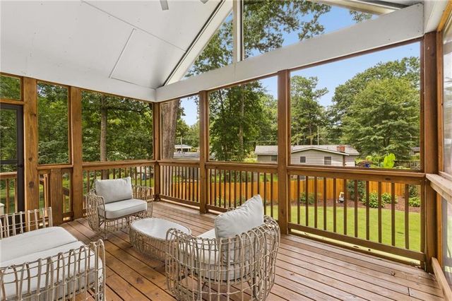 859 East Avenue, Scottdale, GA 30079