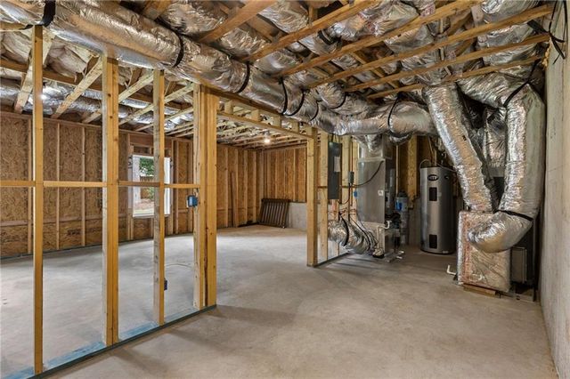 859 East Avenue, Scottdale, GA 30079