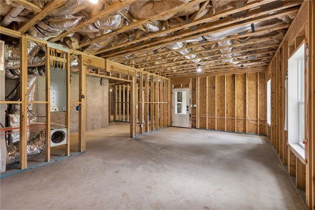 859 East Avenue, Scottdale, GA 30079