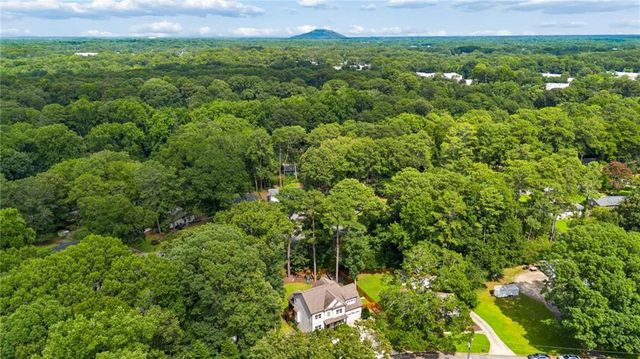859 East Avenue, Scottdale, GA 30079